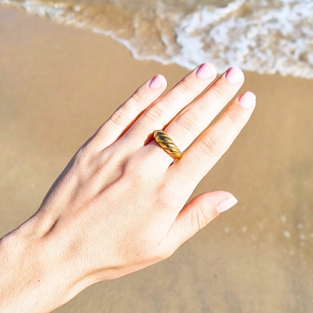 "FARO" WAVES RING