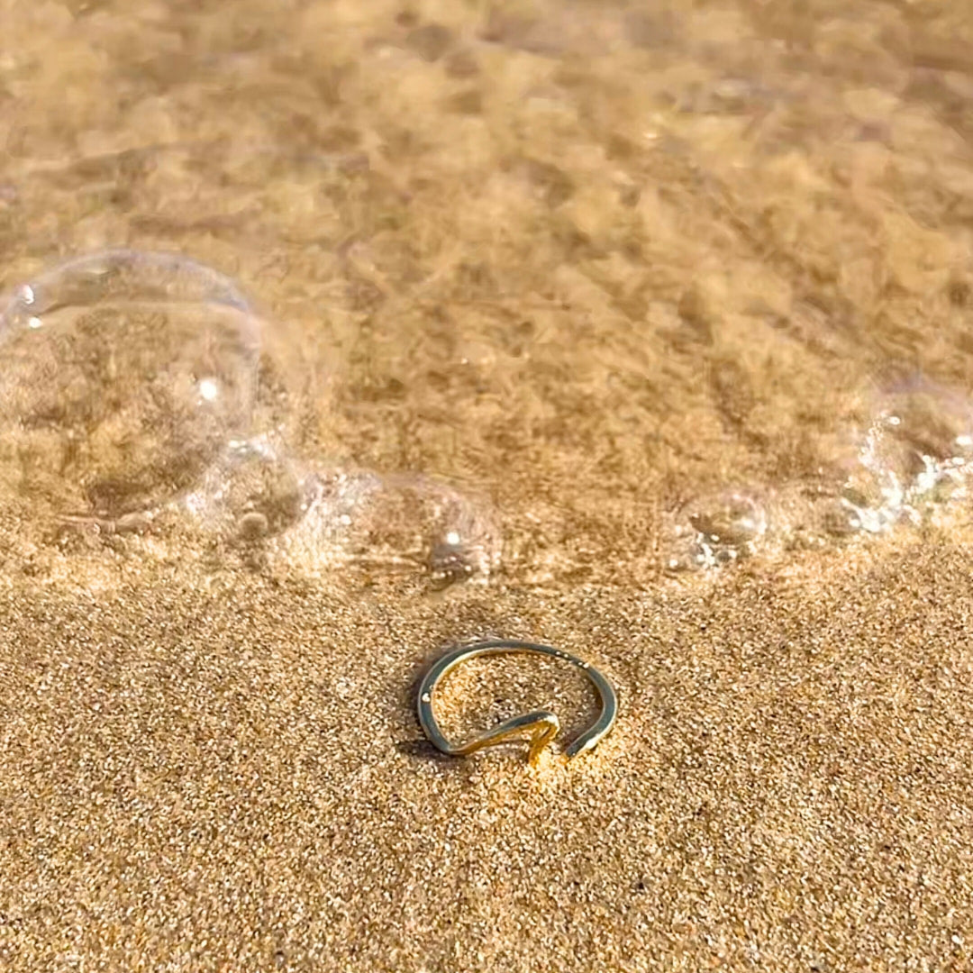 "FARO" WAVE RING